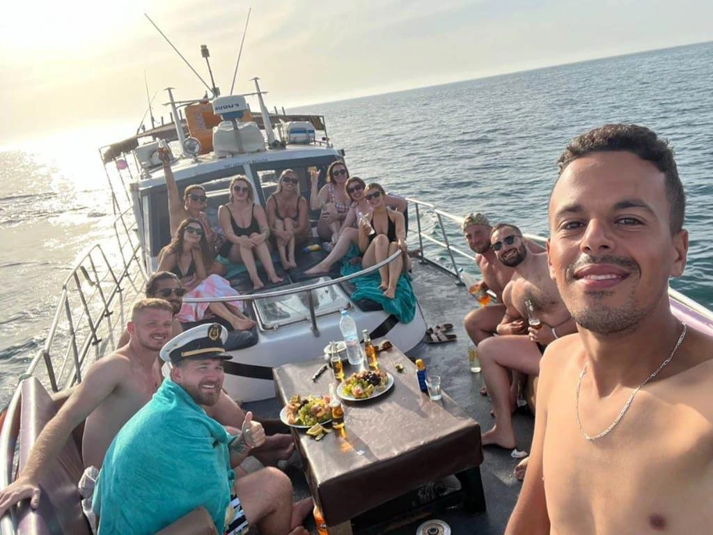 Boat Charter – Half-Day with Family or Friends (All-Inclusive) - Tourisme Agadir Souss-Massa